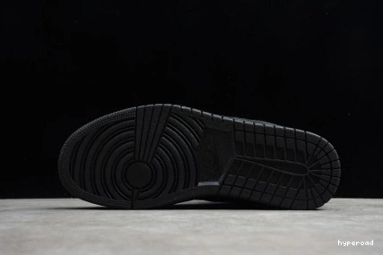 Hyperoad MID AIR JORDAN BLACK 1 QUILTED 1111